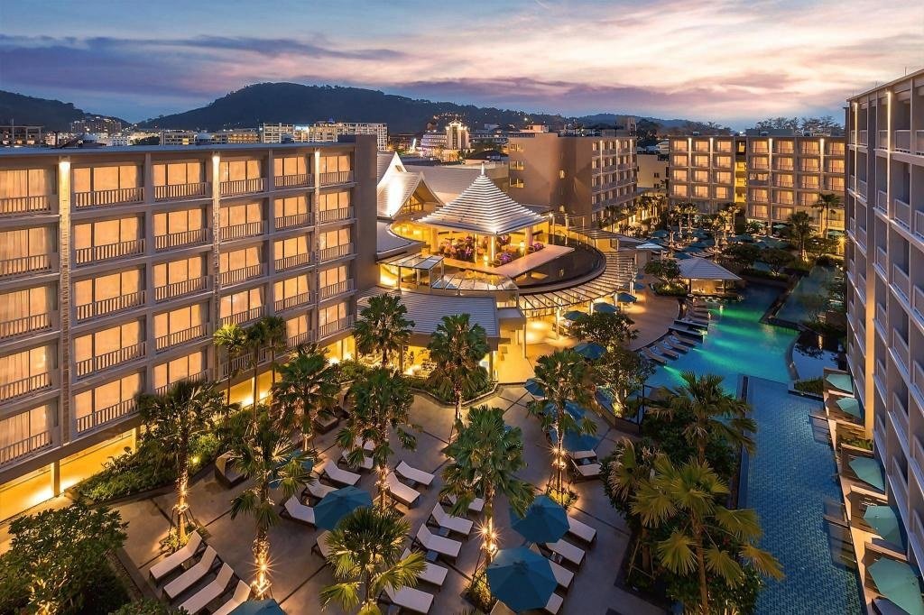 Внешний вид Grand Mercure Phuket Patong