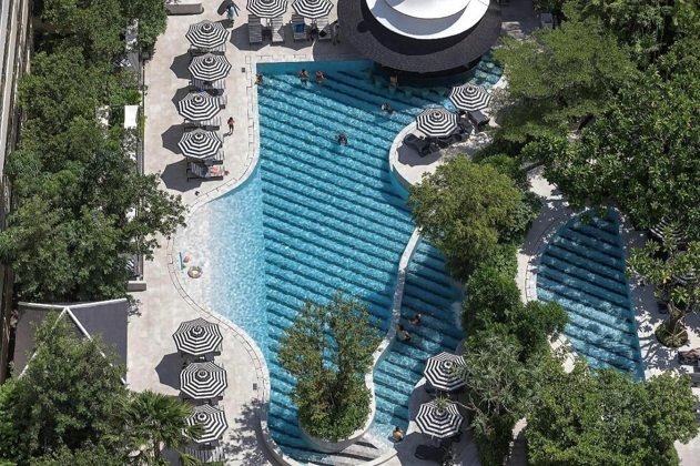 Бассейн The Royal Paradise Hotel & Spa